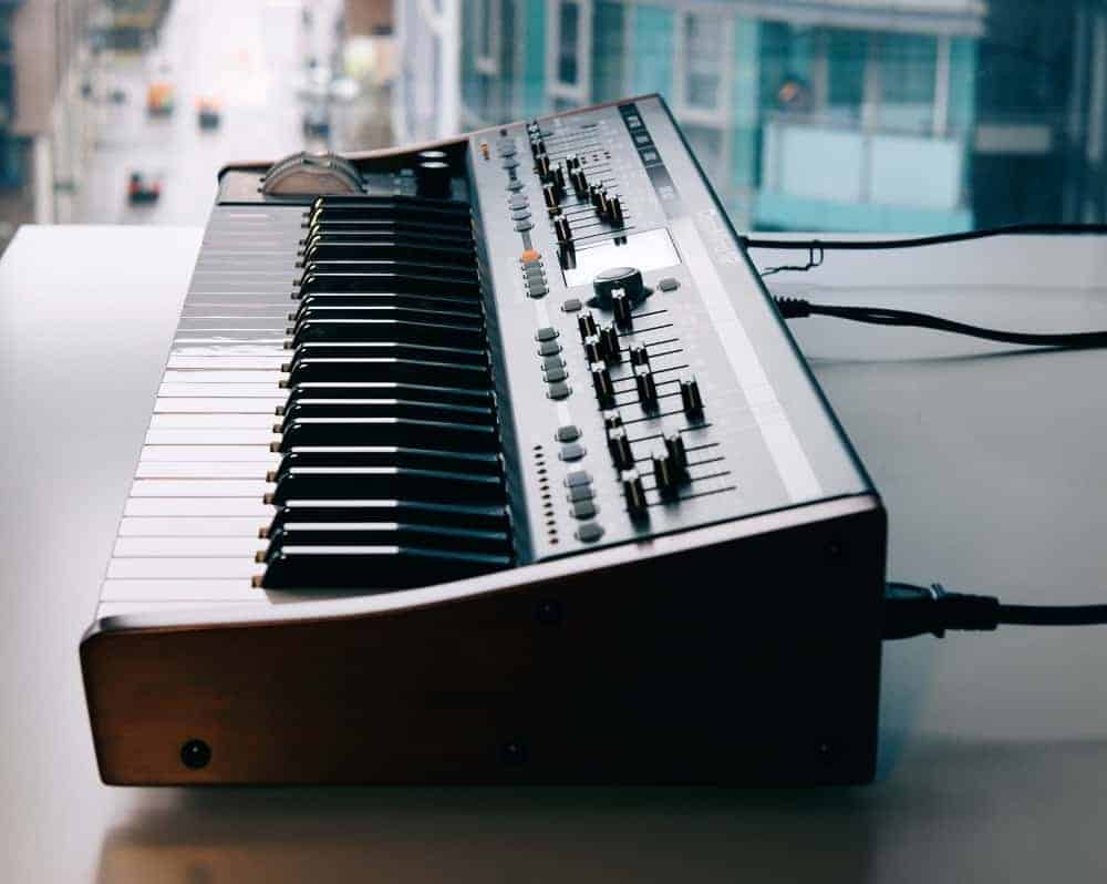 clavier à contrôleur MIDI pour enregistrement de musique