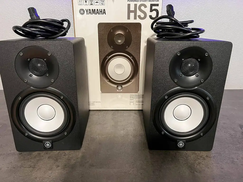 Yamaha HS5 moniteur studio haut-parleurs enceintes actif passif